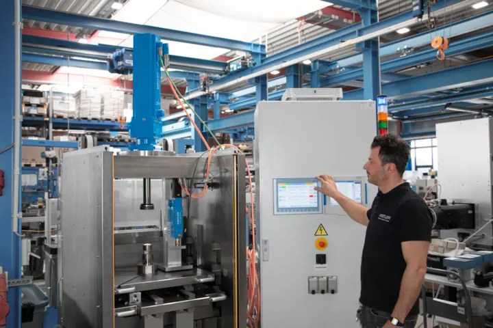 Kistler expands its calibration service for traceable on-site and in-situ calibrations for force measuring chains.  
