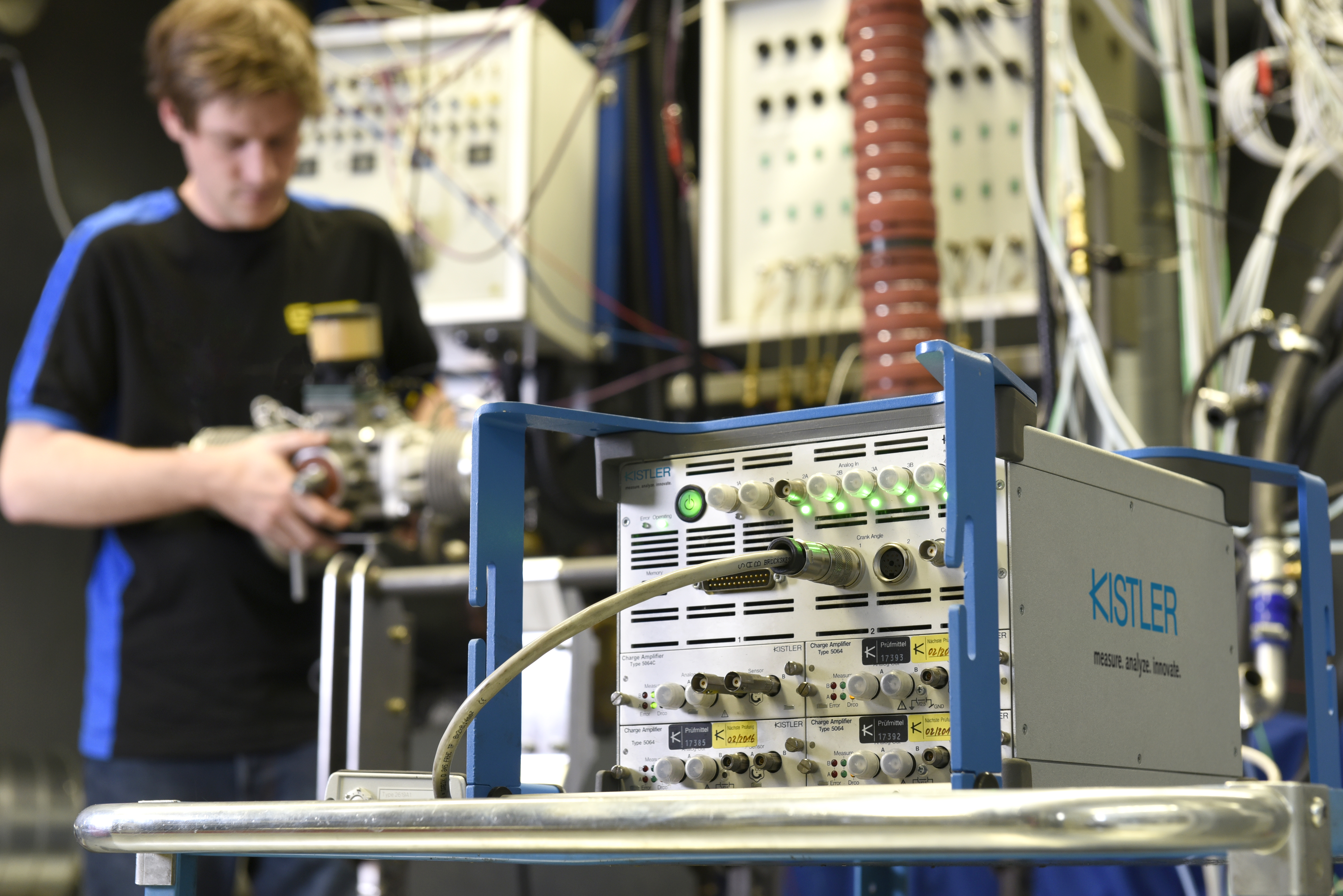 Universal indication system Kistlers KiBox Universal indication system: Kistler's KiBox